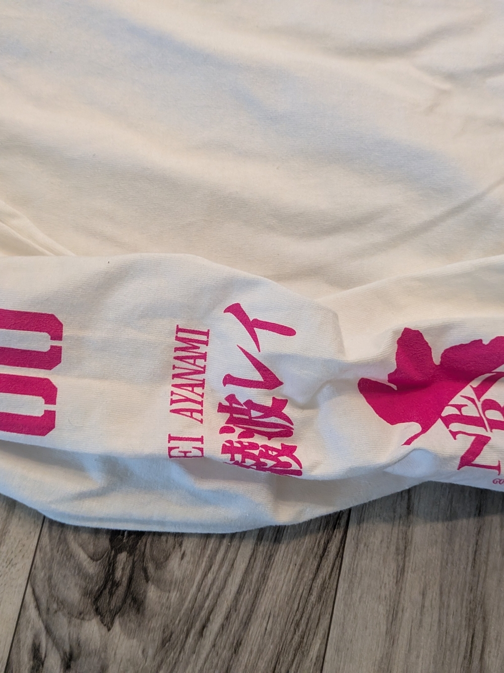 Atsuko White Long-Sleeve Graphic Tee with Pink & Blue Anime Print Large - Picture 9 of 10